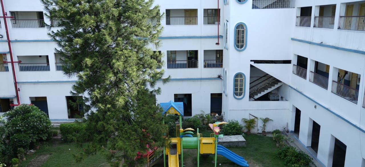 Kalyani Central Model School